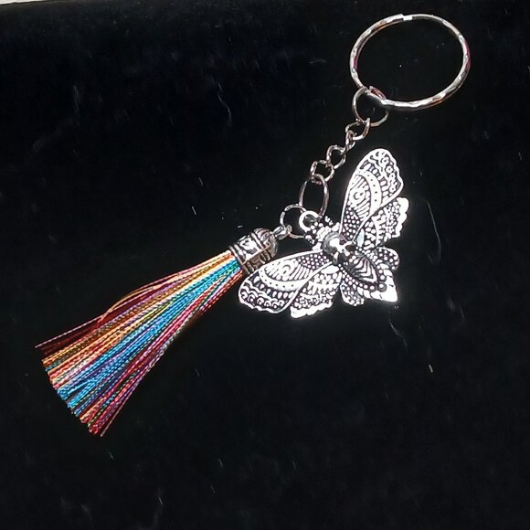 NWOT Fashion Jewelry Silver Tone Butterfly Keychain Rainbow Tassel #15 - Picture 6 of 8